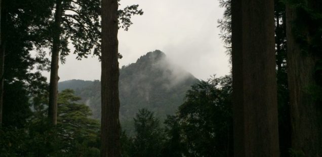 武蔵御嶽山:滝行リトリート2016 その1